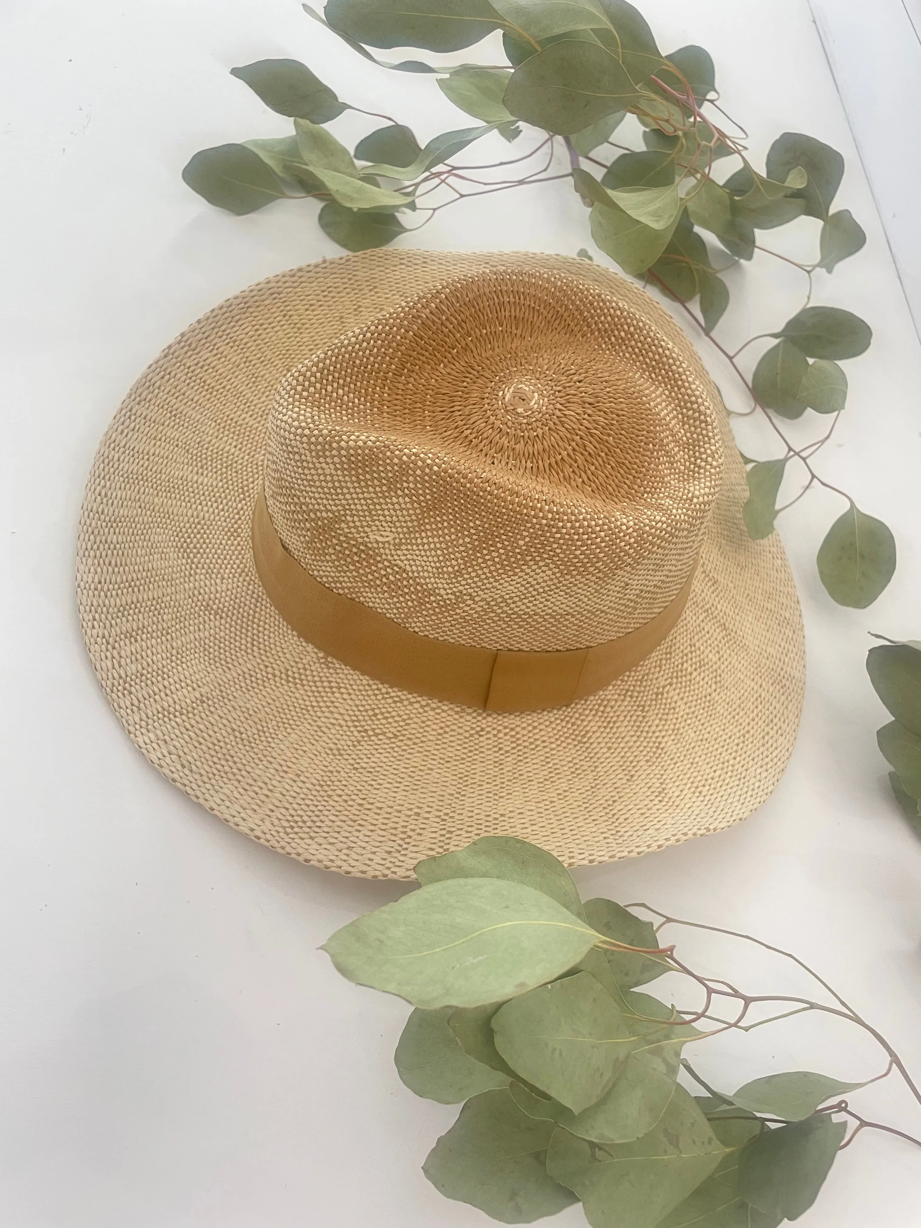 Braided straw cowboy hat