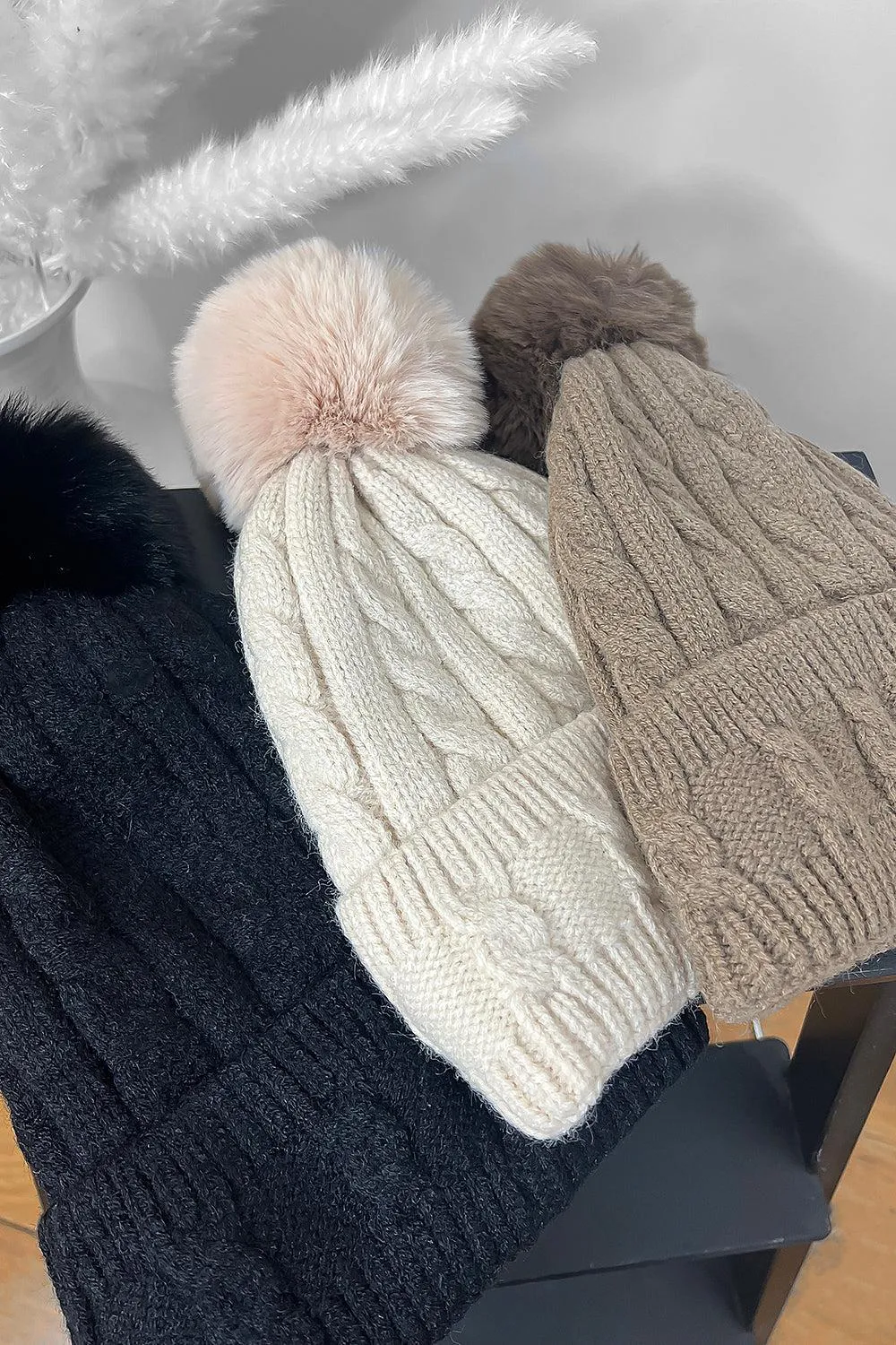 Detachable Faux Fur Pom Pom Knitted Beanie Hat