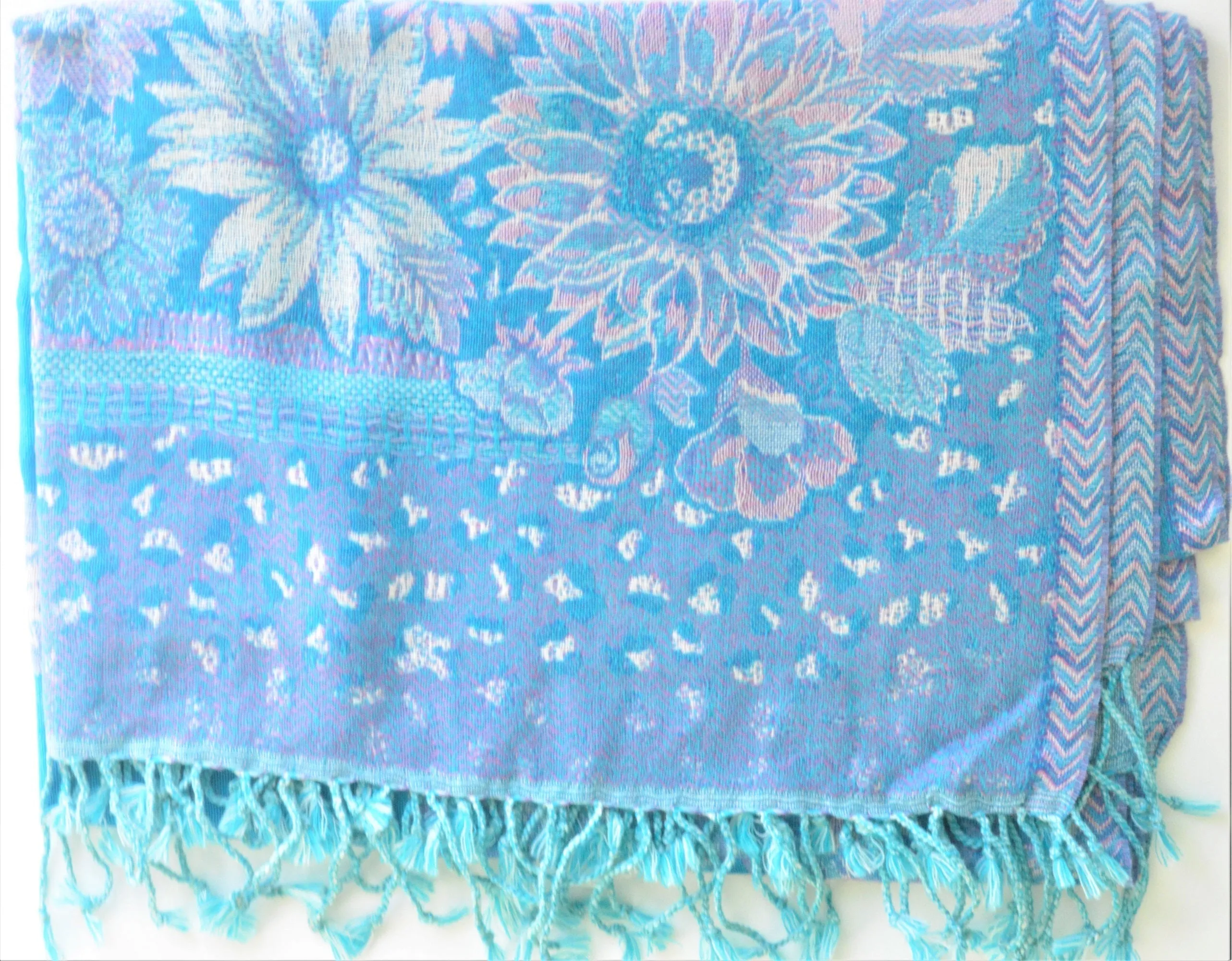 Handwoven Paisley Jamavar Designer Woolen Shawl