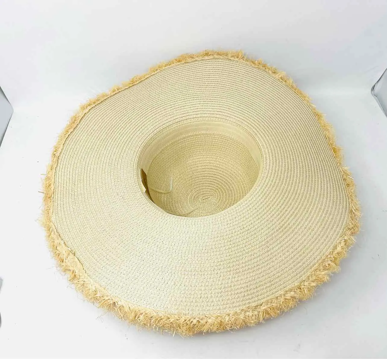 Judith March Tan/White Feather Straw Accessories Hat