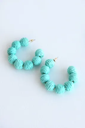 STRAW BALLED HOOP EARRINGS -TEAL